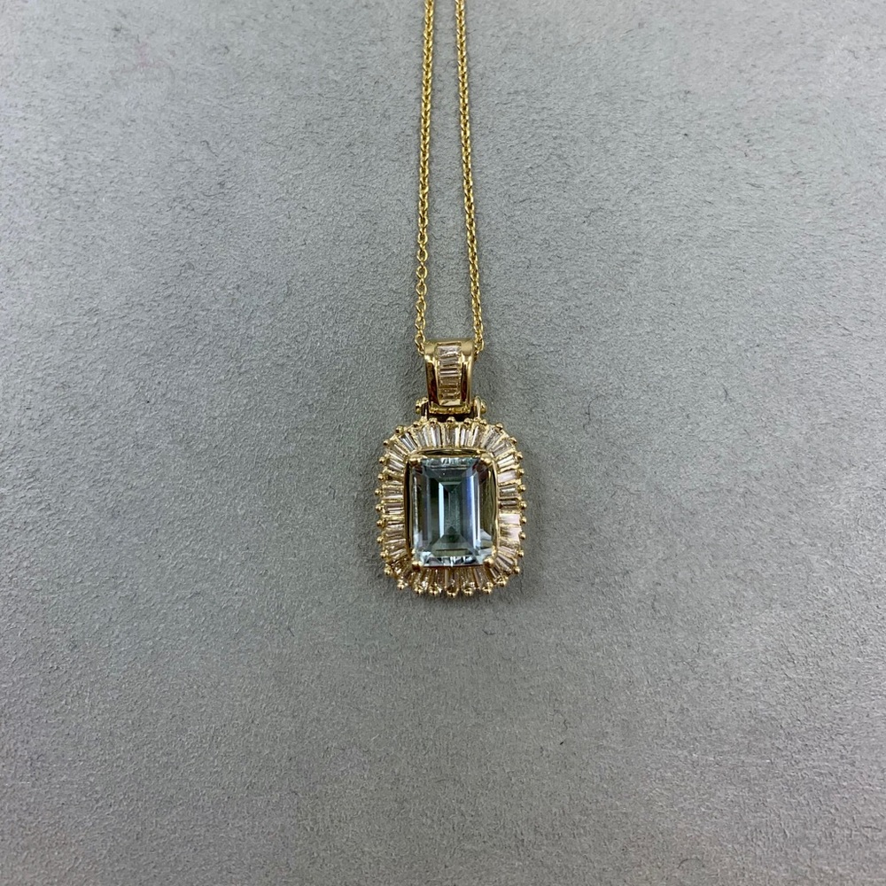 Aquamarine and Diamond Pendant